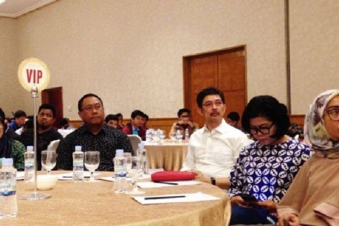 					Diskominfo Kota Makassar bekerja sama dengan Kementerian Komunikasi dan Informatika (Kemenkominfo) Republik Indonesia, melalui Dirjen IKP mengadakan sosialisasi 4 Tahun Pemerintahan Kabinet Kerja, di Hotel Aryaduta Makassar, Jumat (25/1/2018)