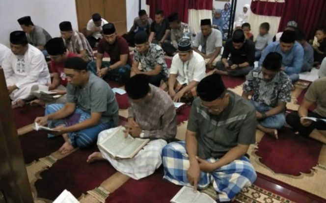 					Usai Tarawih, Kapolres Luwu Gelar Doa Bersama Keutuhan NKRI