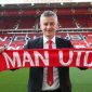 Manajer Ole Gunnar Solskjaer dari Manchester United berpose di Old Trafford menjelang konferensi pers untuk mengumumkan dia sebagai manajer penuh waktu di Old Trafford pada 28 Maret 2019 di Manchester, Inggris. (Foto oleh John Peters / Man Utd via Getty Images)