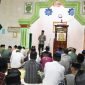 Bupati Gowa, Adnan Purichta Ichsan saat safari ramadan di Desa Datara, Kecamatan Tompobulu, Kabupaten Gowa.