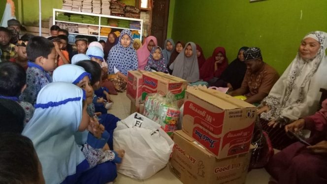 					Keseruan Siswa-siswi Al Fityan Gowa saat mengunjungi panti asuhan