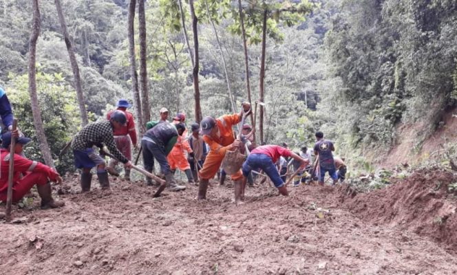 					Empat Desa di Luwu Terisolir Akibat Longsor