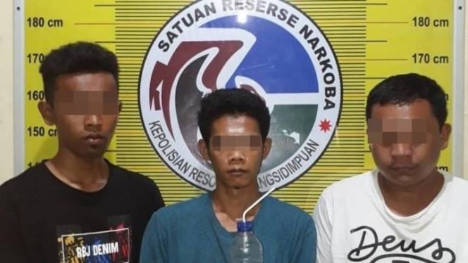 					Dua staf RSUD Padangsidempuan dan 1 staf Bawaslu, diringkus polisi terkait narkoba. (Foto : Detik.com)