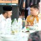 Suasana hangat Bupati Gowa Adnan Purichta Ichsan bersama salah satu anggota Kerajaan Gowa, Andi Masualle Patta Ago saat open house di Rujab Bupati, Jumat (7/6/2019).(Berita.news/ACP)