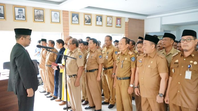 Pelantikan Kepsek SMA SMK Se-Sulsel oleh Disdik Sulsel, Selasa (11/6/2019).(Berita.news/KH)