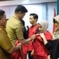 Bupati Gowa, Adnan Purichta Ichsan saat menghadiri pelepasan mahasiswa KKN Unhas Angkatan 102.