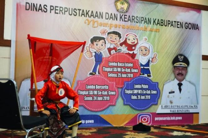 					Aksi salah seorang peserta diatas panggung