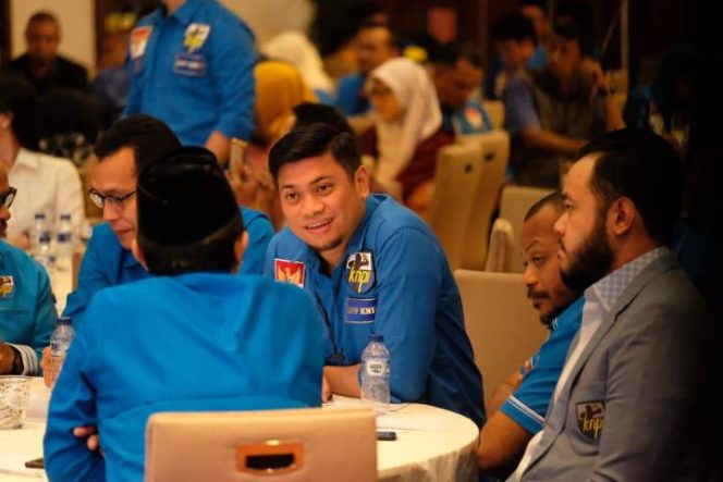 					Bupati Gowa, Adnan Purichta Ichsan saat menghadiri Rapat Kerja Nasional (Rakernas) Dewan Pengurus Pusat Komite Nasional Pemuda Indonesia (DPP KNPI) 2018-2021 di Hotel Sari Pan Pacific, Jakarta. (Berita.news/ACP). 