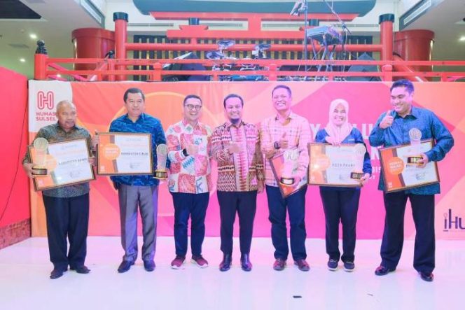 					Penghargaan Humas Expo. (Berita.news/KH) 