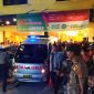 Mobil ambulance yang digunakan mengevakuasi jenazah Anggota DPRD Kabupaten Kolaka Utara yang ditemukan meninggal dunia disalah satu kamar Hotel Panakukkang Makassar, Minggu (23/6/2019). (Foto: IST)