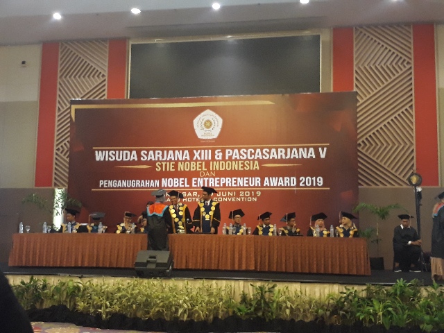 Wisuda Sarjana XIII dan Pascasarja V STIE Nobel di Hotel Claro Makassar, (Berita.news/Ratih Sardianti Rosi).