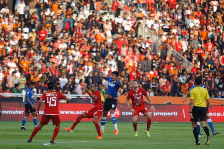 Pemain Persija dan PSM saat Final Piala Indonesia