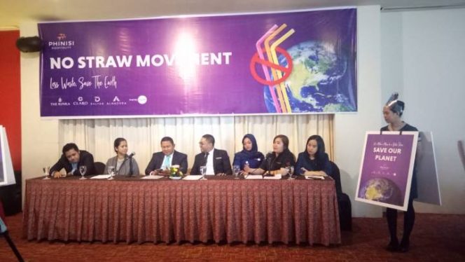 					Konferensi pers bersama Tim Phinisi Hospitality Indonesia di Hotel Claro Makassar, Rabu (3/7/19).(Berita.news/Ratih Sardianti Rosi). 