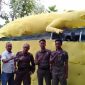 Kepala Satpol PP Gowa, Alimuddin Tiro (Tengah) bersama anggotanya. (Berita.news/ACP).