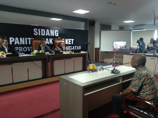 Sidang Hak Angket Dewan hadirkan Kakak kandung Wagub Andi Sumardi.(Berita.news/KH).