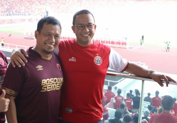 Pj Wali Kota Makassar Muh Iqbal Suhaeb bersama Gubernur DKI Jakarta Anies Baswedan di Stadion Andi Mattalatta, Makassar. (BERITA.NEWS/Ratih Sardianti Rosi).