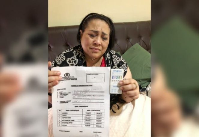 					Nunung ditangkap terkait narkoba jenis sabu. (Int)