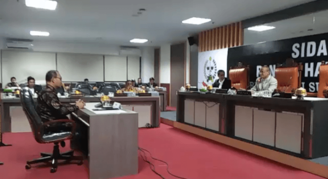 					Kepala BPKP Perwakilan Sulsel Arman Sahri Harahap dalam sidang Hak Angket Dewan. (BERITA.NEWS/KH). 