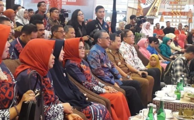 					Liestyati Singgung OPD Pemprov Tidak “Tutup Mata” Bantu Kinerja Dekranasda