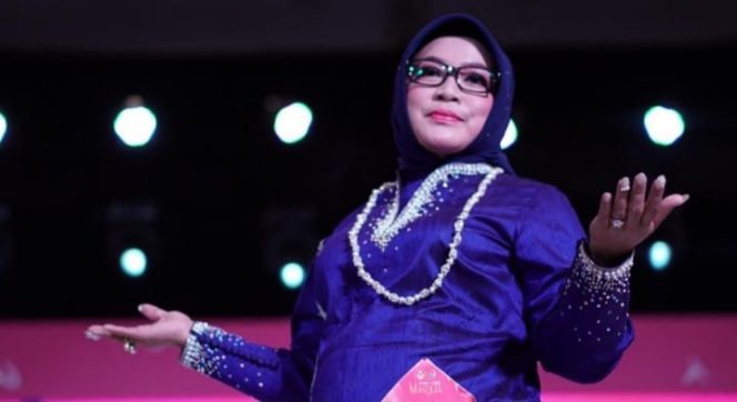 					Wakil Ketua Dekranasda Luwu Ikuti Parade Busana Labbu