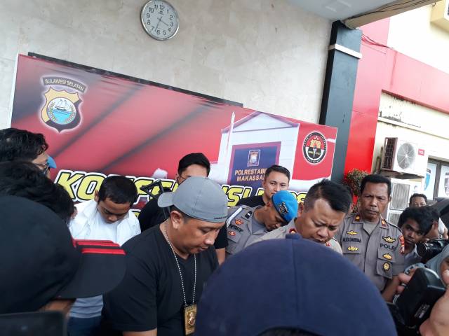 Konferensi pers di Polrestabes Makassar, Selasa (20/8/19). (BERITA.NEWS/Ratih Sardianti Rosi).