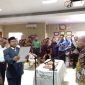 Suasana pelantikan direktur PDAM Jeneponto periode 2019-2024 di ruang kerja Bupati, Iksan Iskandar, Kamis (8/8/2019). (BERITA.NEWS/Ilham).