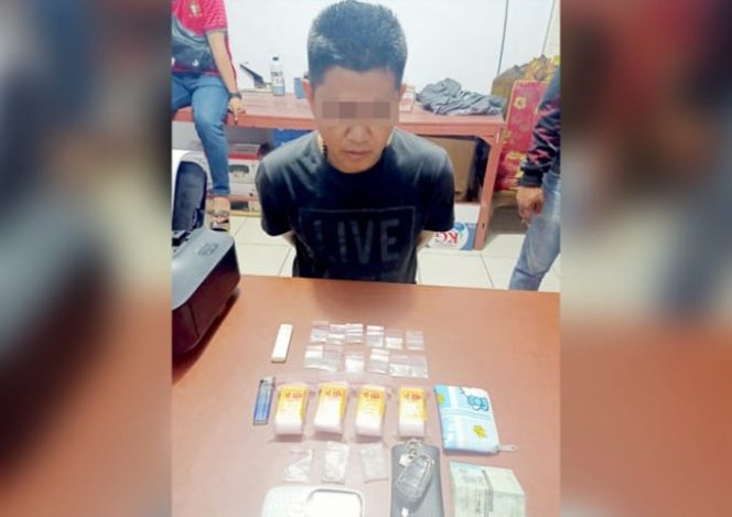 					Pelaku dan barang bukti diamankan di Polres Jeneponto. (Berita.News/Ilham)