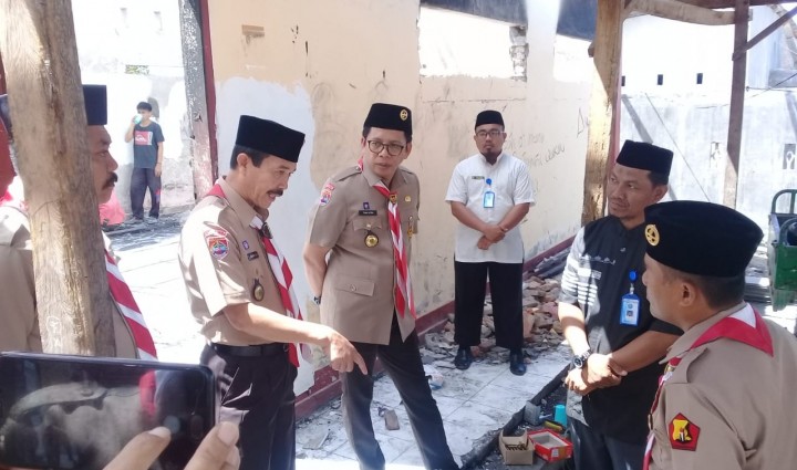 Wakil Bupati Tomy Satria Yulianto mengunjungi Pondok Pesantren (Ponpes) Penghafal Alquran (Tahfiz) Wahdah Islamiyah di Desa Taccorong. (BERITA.NEWS/IL)