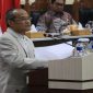 Pimpinan Pansus Angket Kadir Halid saat bacakan rekomedasi hasil sidang Hak Angket. (BERITA.NEWS/KH).