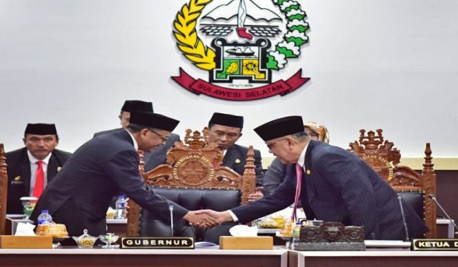 					Gubernur Sulsel Nurdin Abdullah bersama ketua DPRD Sulsel M.Roem. (BERITA.NEWS/KH). 