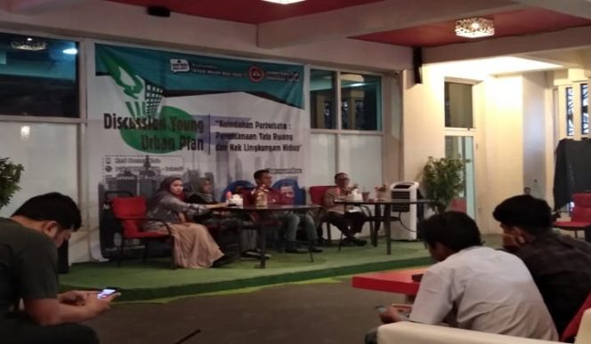 					Anak Muda di Makassar Diskusikan Pariwisata, Tata Ruang dan Lingkungan Hidup
