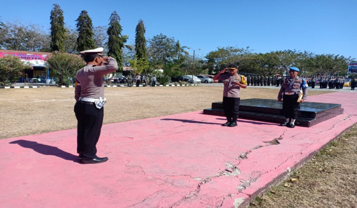 Kegiatan Apel Operasi Patuh di Halaman Mapolres Jeneponto. (BERITA.NEWS/Ilham).