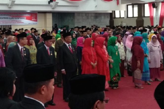 					500 Pegawai Pemprov Sulsel Terima Penghargaan Satya Lencana