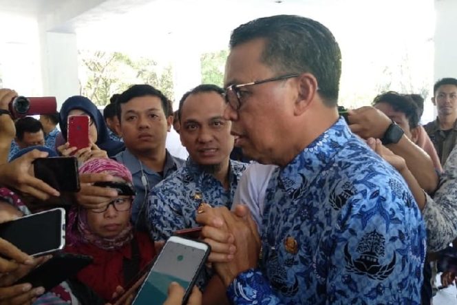 					Gubernur Utus Pejabatnya Tinjau Kondisi Warga Sulsel di Papua