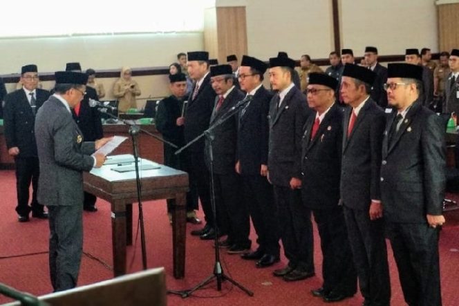 					Mendadak, Gubernur Geser None dan 7 Pejabat Eselon II Pemprov Sulsel