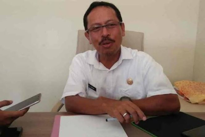 					Segenap jajaran mengikuti pelaksanaan Upacara Bendera yang dilaksanakan di Halaman Kantor Kecamatan Kepulauan Sangkarrang, Senin (24/6/2019)