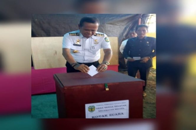 					Bupati Luwu Nyoblos di Pilkades Senga Selatan