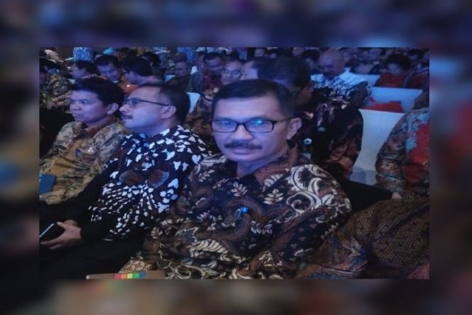 					Sekda Luwu Ridwan Tumba Lolo mewakili Bupati Luwu saat menghadiri Rakornis di Jogjakarta.