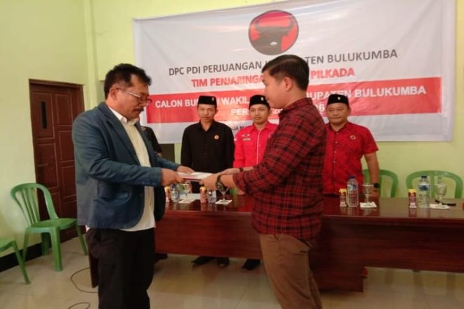 					Pilkada Bulukumba 2020: Andi Zulkarnain Pangki Resmi Kembalikan Formulir ke PDIP