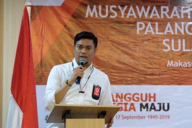 					Bupati Gowa, Adnan Purichta Ichsan sesaat setelah terpilih sebagai Ketua Umum Palang Merah Indonesia (PMI) Sulawesi Selatan (Sulsel) periode amanah 2018-2023.