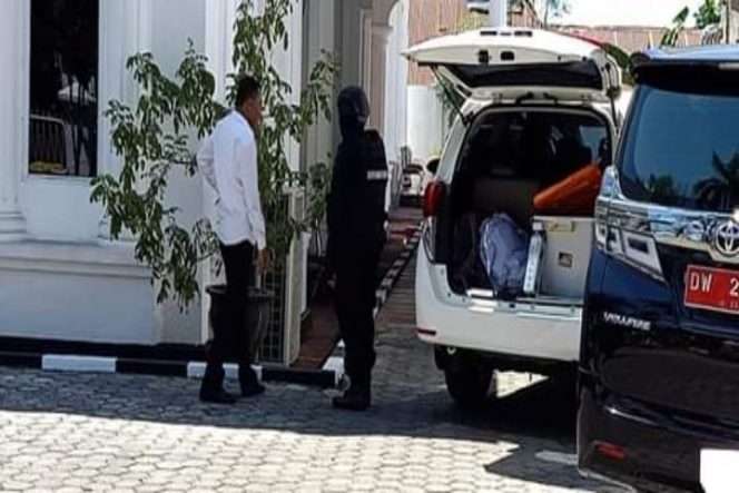 					Upss… Tipikor Polda Geledah Rujab Wakil Bupati Bone