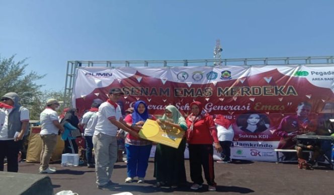 					Acara Senam Emas Merdeka di Lapangan Pastur Kabupaten Jeneponto. (BERITA.NEWS/Muhammad Ilham). 