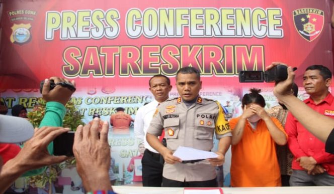 					Kapolres Gowa, AKBP Shinto Silitonga saat Press Conference penetapan satu tersangka lain kasus penganiayaan guru. (BERITA.NEWS/ACP). 