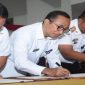 Sekkab Gowa, Muchlis menghadiri Penandatanganan PK antara Kepala Perwakilan Ombudsman RI Sulsel bersama Sekda Sulsel dan Sekda Kabupaten/Kota se Sulsel. (BERITA.NEWS/ACP).