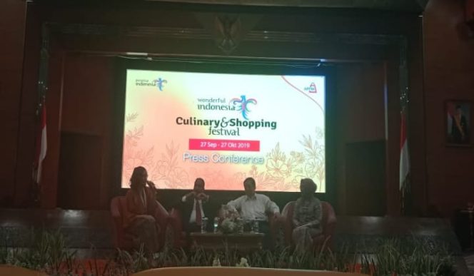 					Menteri Pariwisata, Arif Yahya bersama Ketua DPP APPBI, A.Stefanus Ridwan saat jumpa pers. (BERITA.NEWS/Andi LIN)