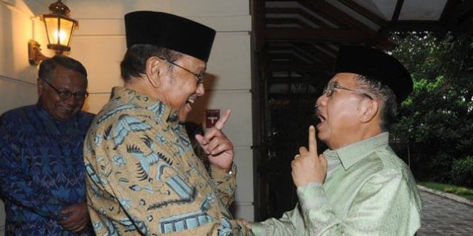 					BJ Habibie dan Jusuf Kalla.
