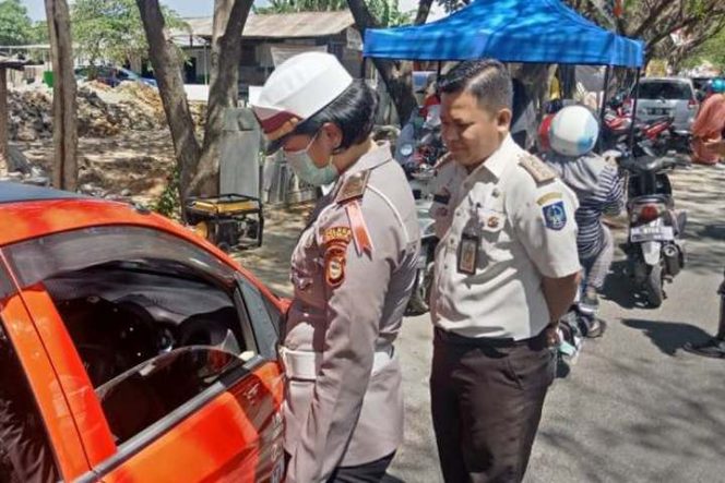 					Taat Pajak Kendaraan, Samsat Makassar dan Gowa Razia Serentak