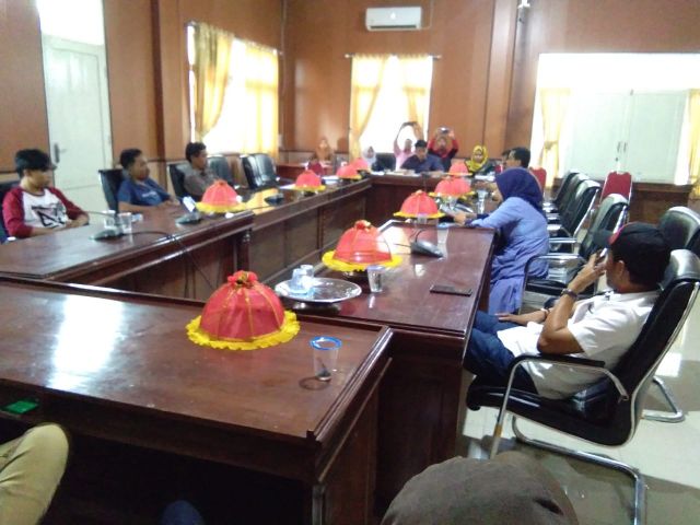 Suasana Rapat Dengar Pendapat (RDP) di ruang rapat Komisi I DPRD Kabupaten Jeneponto. (BERITA.NEWS/Muh Ilham).