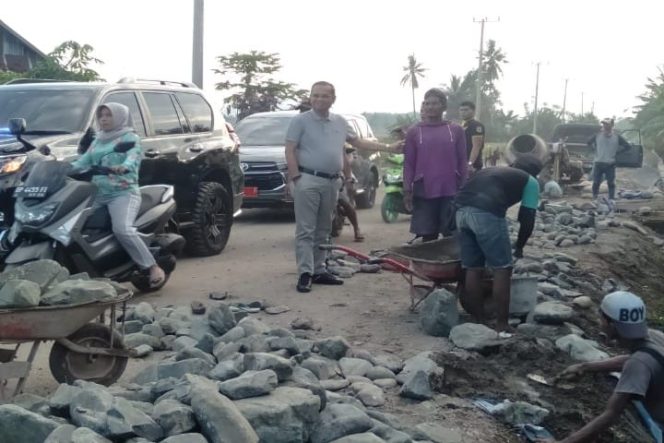 					Bupati Luwu Basmin Isi Hari Libur Sambil Kerja