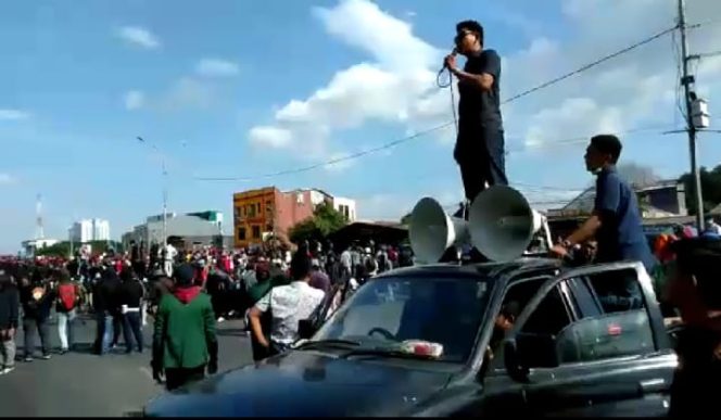 					Orasi Ketua KPK-Intim, Akram. SH. (BERITA.NEWS/Andi Khaerul). 